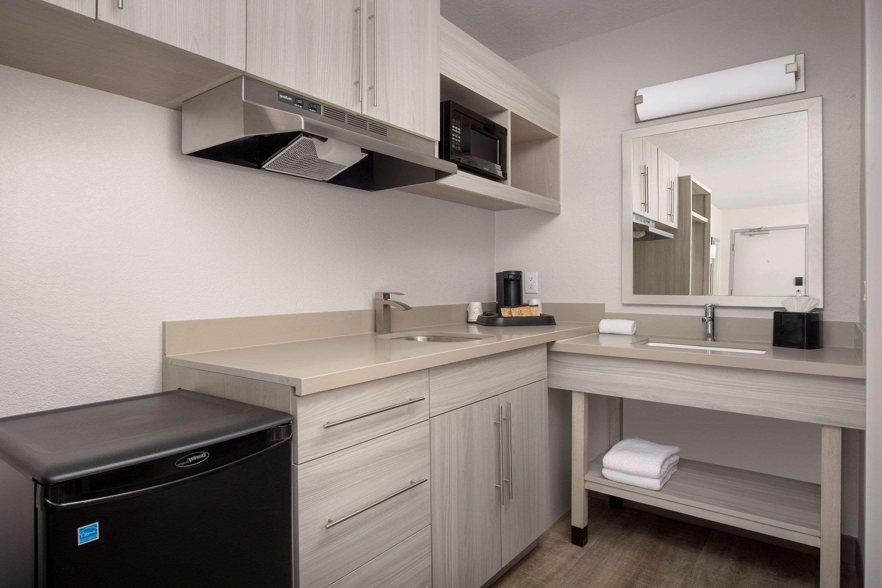 Quality Inn Atlantic Beach-Mayo Clinic Jax Area Bagian luar foto