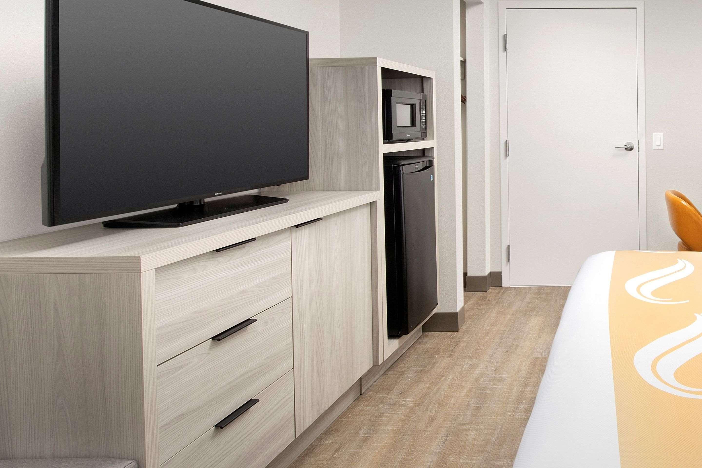 Quality Inn Atlantic Beach-Mayo Clinic Jax Area Bagian luar foto