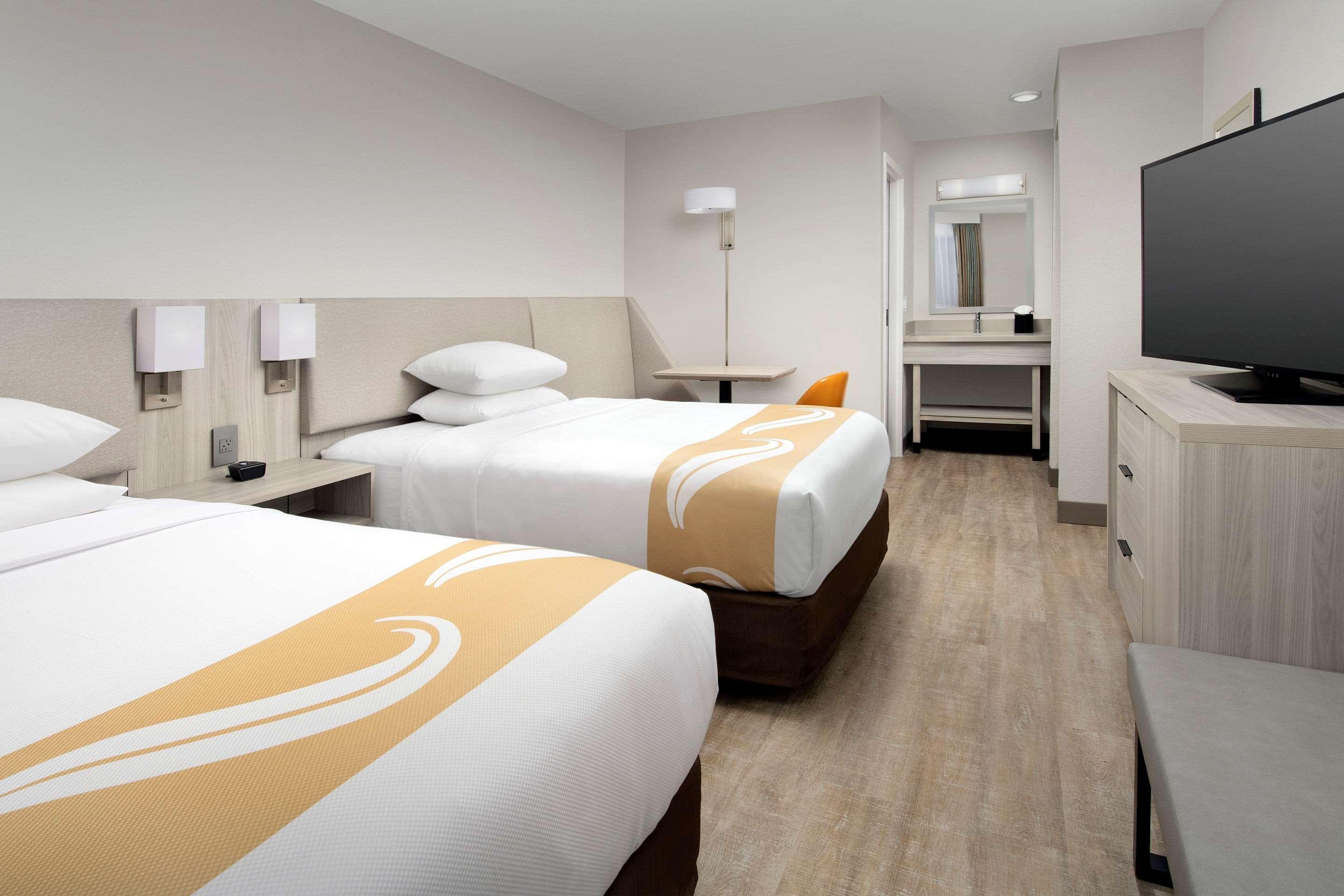 Quality Inn Atlantic Beach-Mayo Clinic Jax Area Bagian luar foto